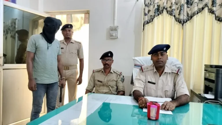 Potka Crime: एक लाख रुपये के ब्राउन शुगर के साथ युवक गिरफ्तार, पुलिस ने दौड़ाकर पकड़ा, 30 पुड़िया बरामद