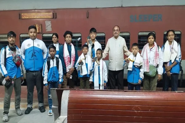 झारखंड की पेंचक सिलाट टीम ने राष्ट्रीय प्रतियोगिता में चार मेडल जीते, स्टेशन पर शानदार स्वागत