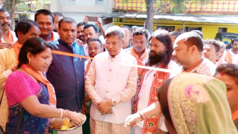 Ghatsila By Election: झारखंड भाजपा के कार्यकारी अध्यक्ष आदित्य साहू पहुंचे घाटशिला, बोले-इस बार बदलाव की लहर है, भाजपा छोड़ कर जाने वाले नेताओं पर भी कसा तंज
