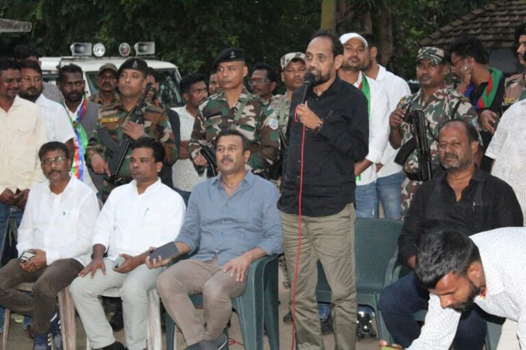 Ghatsila By Election: सुदेश महतो का CM पर तंज; घाटशिला में झामुमो की हार तय देख हताशा में अनर्गल बयान दे रहे हेमंत सोरेन, सांसद विद्युत वरण भी झामुमो सरकार पर जमकर गरजे