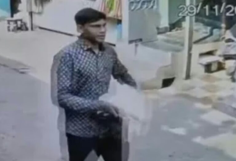 Jamshedpur: जुगसलाई चौक बाजार के ऑपटिकल्स एंड स्टोन्स दुकान से 12 लाख के रत्न चोरी मामले में पुलिस ने आरोपी को धर दबोचा, ऐसे किया गिरफ्तार