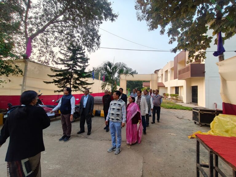 Chaibasa News :कोल्हान विश्वविद्यालय में छठा दीक्षांत समारोह, मेडल, प्रमाण पत्र और शोभायात्रा की तैयारी पूरी