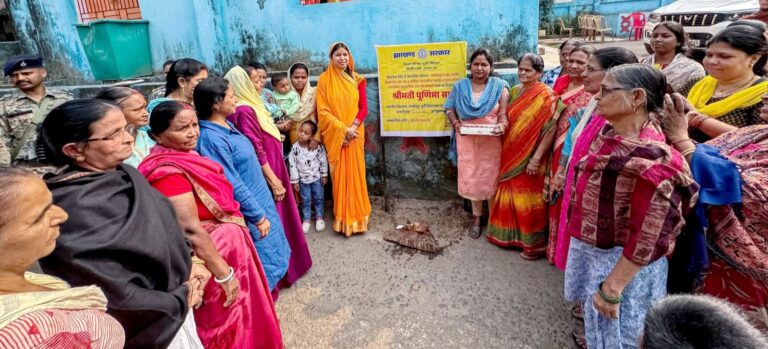 Jamshedpur News :जमशेदपुर पूर्वी विधानसभा में विकास कार्यों ने पकड़ी रफ्तार, बिरसानगर में 82 लाख की योजनाओं का विधायक पूर्णिमा साहू ने किया शुभारंभ