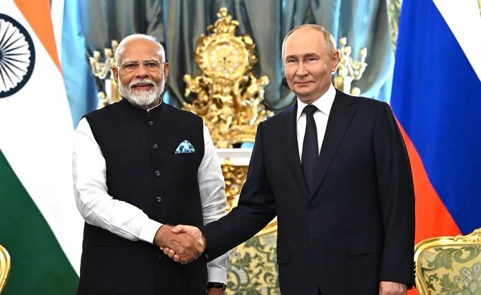 Putin India Visit: रूस के राष्ट्रपति व्लादिमीर पुतिन आज शाम 4 बजे पहुंचेंगे भारत, पीएम मोदी देंगे रात्रिभोज, कल शिखर वार्ता, कई समझौते पर लगेगी मुहर; जानें पूरा कार्यक्रम