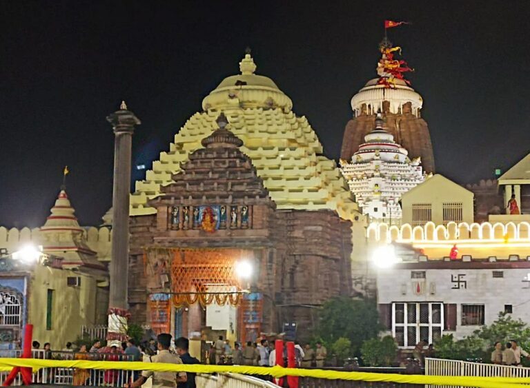 Puri Jagannath Mandir:प्रेम प्रस्ताव ठुकराया तो महिला के नाम से सोशल मीडिया पर फर्जी प्रोफाइल बनायी, फिर पुरी जगन्नाथ मंदिर को बम से उड़ाने की दी धमकी, युवक गिरफ्तार