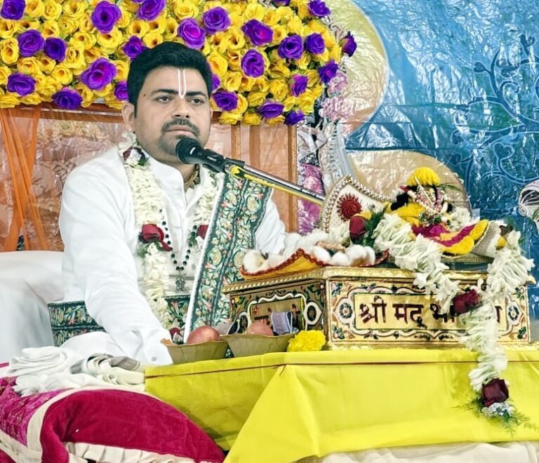 Jamshedpur News :भगवात में राजा परीक्षित की कथा उनके श्राप, मृत्यु और मोक्ष की अद्भुत यात्रा हैं- कथावाचक