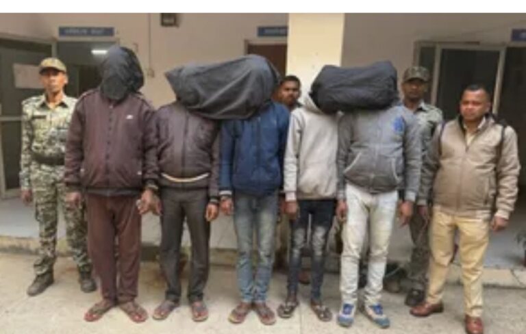 Bahragoda: बहरागोड़ा के सियालबिंदा में उच्च विद्यालय के प्रधानाध्यापक को पेड़ से बांधकर बेरहमी से पीटा, 5 लोग गिरफ्तार