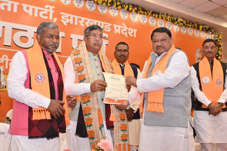 Jamshedpur News :राज्यसभा सांसद आदित्य साहू के झारखंड भाजपा के प्रदेश अध्यक्ष निर्वाचित होने पर भाजपा जमशेदपुर महानगर अध्यक्ष संजीव सिन्हा ने दी बधाई, कहा- आदित्य साहू के नेतृत्व में पार्टी करेगी जोरदार वापसी
