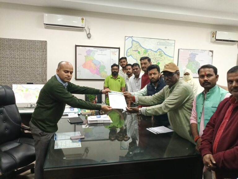 Jamshedpur News :मानगो नगर निगम चुनाव में जाति प्रमाण पत्र की जटिलताओं को लेकर जदयू ने उपायुक्त को सौंपा ज्ञापन