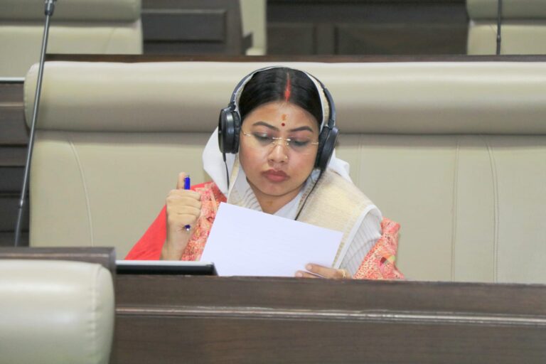 Jamshedpur News :झारखंड विधानसभा में गूंजा बीएड छात्रों का मुद्दा, ई-कल्याण छात्रवृत्ति लंबित होने पर विधायक पूर्णिमा साहू ने सरकार से की त्वरित हस्तक्षेप की मांग