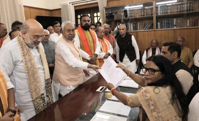 Bihar Politics: 2005 से रिकॉर्ड 10 बार बिहार के मुख्यमंत्री रहे नीतीश कुमार, भाजपा अध्यक्ष नितिन नवीन ने राज्यसभा के लिए किया नामांकन, सोशल मीडिया पर किया भावुक पोस्ट