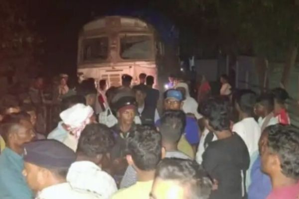 Jamshedpur Accident: सुंदरनगर में दर्दनाक सड़क हादसा, ट्रक की टक्कर से बाइक सवार दो किशोरों की मौत