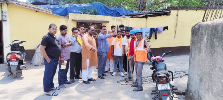 Jamshedpur News :बर्मामाइंस की बस्तियों में पाइपलाइन बिछी, घर-घर पेयजल कनेक्शन का रास्ता साफ