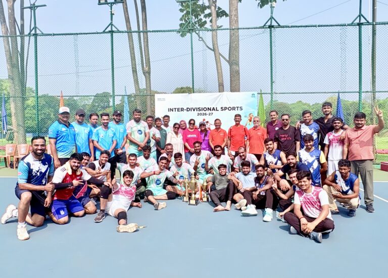 JAMSHEDPUR NEWS: टाटा स्टील इंटर डिवीजनल हैंडबॉल टूर्नामेंट 2026 संपन्न, वेस्ट बोकारो की टीम बनी चैंपियन