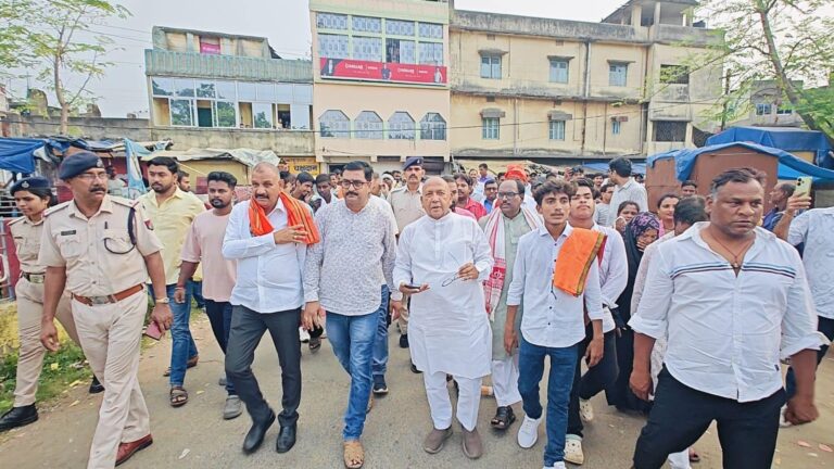 JAMSHEDPUR NEWS :टाटानगर में रेलवे जीएम का विरोध करेगी रेल यात्री संघर्ष समिति, सरयू राय की खुली चेतावनी