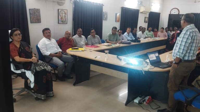 Chaibasa News :कोल्हान विश्वविद्यालय में क्लस्टर सिस्टम पर मंथन, स्थानीय भाषाओं के संरक्षण पर जोर