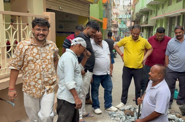 JAMSHEDPUR NEWS : साफ़ी गंज में जल्द शुरू होगी जलापूर्ति, पाइपलाइन कार्य का अंतिम चरण पूरा होने के करीब