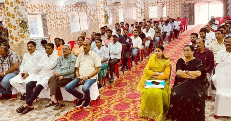 Jamshedpur News :प्रधानमंत्री नरेंद्र मोदी के ‘मन की बात’ के 134वें संस्करण का जमशेदपुर महानगर के विभिन्न बूथों पर हुआ आयोजन, भाजपा कार्यकर्ताओं और आमजन में दिखा उत्साह