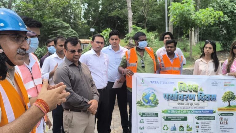 Jamshedpur: विश्व पर्यावरण दिवस सप्ताह अभियान के अंतर्गत विशेष एक्सपोज़र विजिट आयोजित, JNAC के उप नगर आयुक्त कृष्ण कुमार एवं Tata Steel UISL के G.M.द्वारा कचरा पृथक्करण के महत्व को कराया अवगत