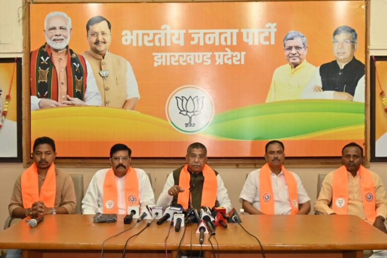 Jharkhand BJP: भाजपा के प्रदेश अध्यक्ष आदित्य साहू ने कांग्रेस पर लोकतांत्रिक प्रक्रियाओं को बाधित करने के प्रयास के लगाये आरोप