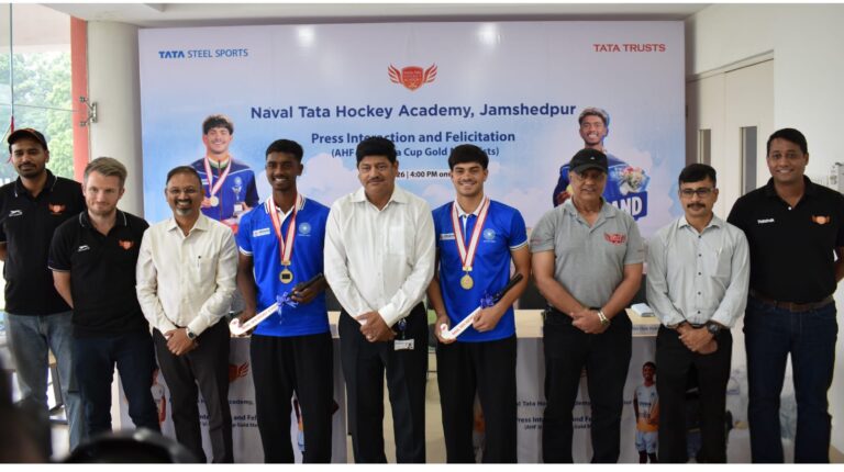 JAMSHEDPUR NEWS: एशिया कप में भारत को गोल्ड दिलाने वाले NTHA के दो जांबाज खिलाड़ियों को टाटा स्टील ने किया सम्मानित