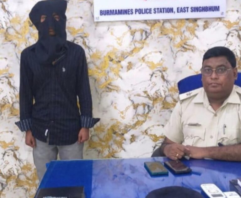Jamshedpur: बर्मामाइंस पुलिस ने चापड़ के बल पर हुई लूटपाट की घटना का किया खुलासा, एक आरोपी गिरफ्तार