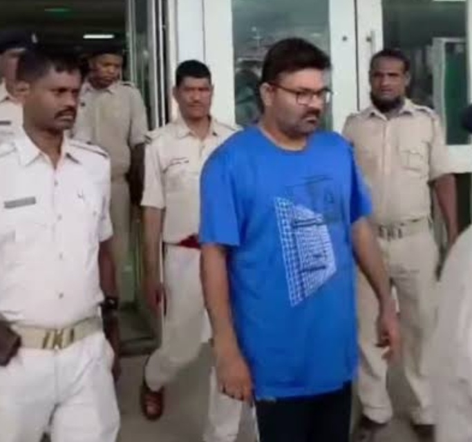 Jamshedpur: हिमांशु सिंह की हत्या मामले में भाजपा नेता सह डीडी बार के संचालक नीरज सिंह की जमानत अर्जी पर हुई सुनवाई