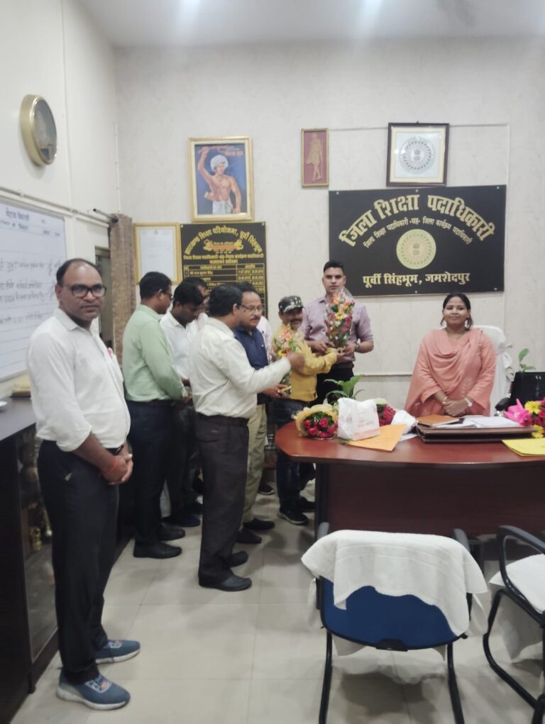 JAMSHEDPUR NEWS: भारत स्काउट एंड गाइड के प्रतिनिधिमंडल ने नवनियुक्त DEO से की शिष्टाचार भेंट, पूर्वी सिंहभूम में स्काउटिंग गतिविधियों के विस्तार पर हुई अहम चर्चा