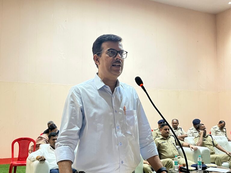 JAMSHEDPUR NEWS: 19 जुलाई को 90 केंद्रों पर होगी झारखंड क्षेत्रीय कार्यकर्ता प्रतियोगिता परीक्षा, डीसी-एसएसपी ने जारी किए दिशा-निर्देश