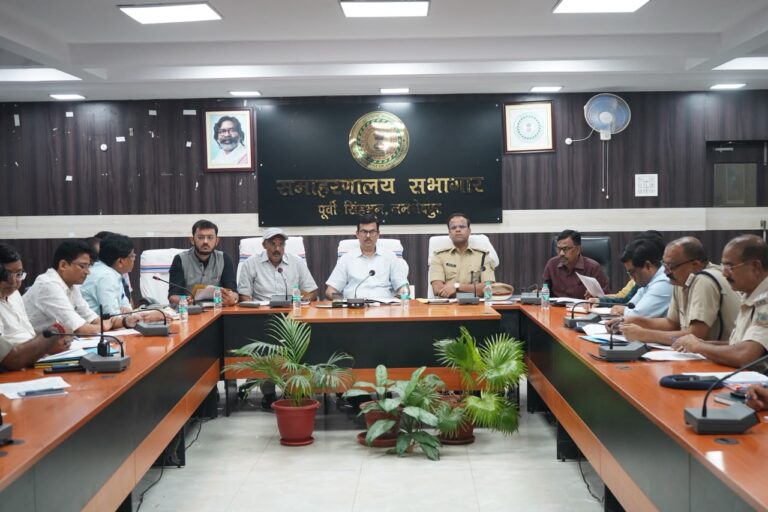 JAMSHEDPUR NEWS: स्वतंत्रता दिवस 2026 समारोह की तैयारियां तेज, गोपाल मैदान में सुबह 9:05 बजे होगा मुख्य ध्वजारोहण