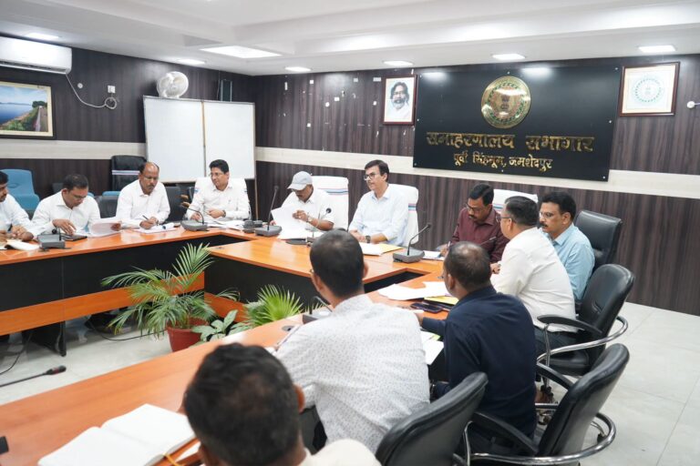 Jamshedpur: टेंडर के बाद पथ परिवहन से जुड़ी जिन योजनाओं में एग्रीमेंट नहीं करने वाली एजेंसियों को नोटिस देने का निर्देश