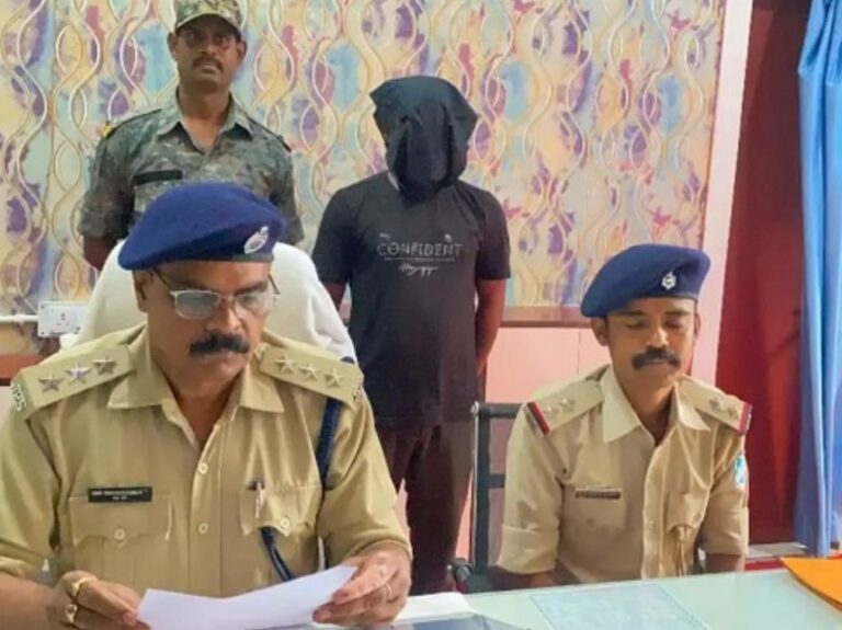 Saraikela Kapali: बड़ी आपराधिक घटना को अंजाम देने की फिराक में जुटे अपराधी गिरफ्तार, लोडेड देशी कट्टा बरामद, भाग निकला साथी