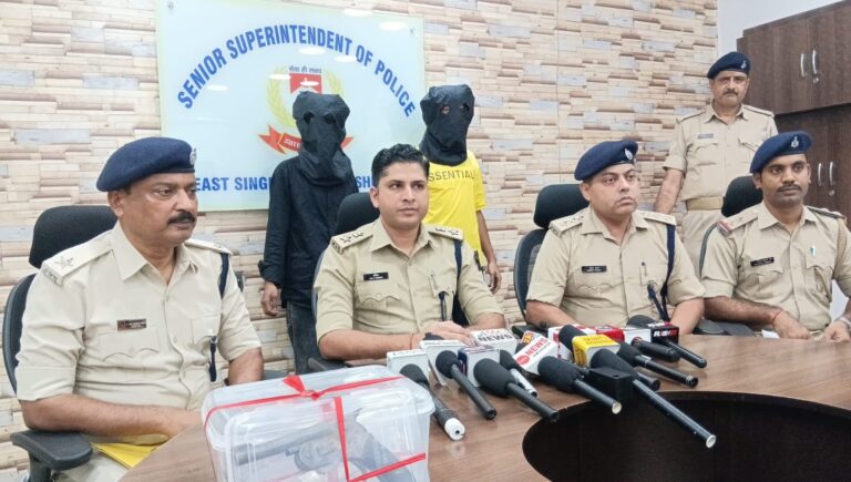 Jamshedpur: जुगसलाई में हत्या की फिराक में घूम रहे दो अपराधी गिरफ्तार, हथियार जब्त