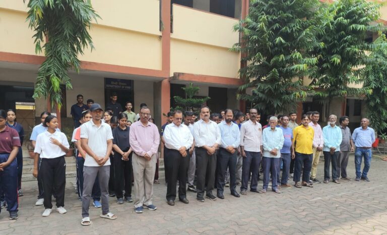 Jamshedpur NEWS: करीम सिटी कॉलेज में मंत्री सुदिव्य कुमार सोनू के निधन पर शोकसभा