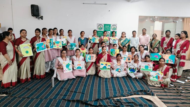 ADITYAPUR NEWS: विश्व ओजोन दिवस पर श्रीनाथ कॉलेज में पोस्टर मेकिंग प्रतियोगिता, विद्यार्थियों ने दिखाई रचनात्मकता