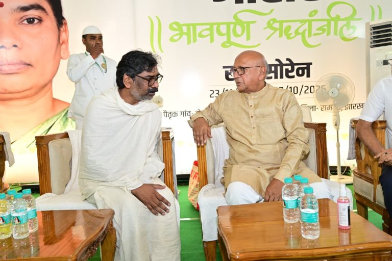 JAMSHEDPUR NEWS :सरयू राय ने रूपी सोरेन को दी श्रद्धांजलि, मुख्यमंत्री से मिलकर जताई संवेदना